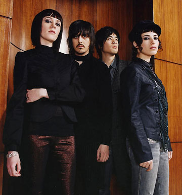 ladytron360b